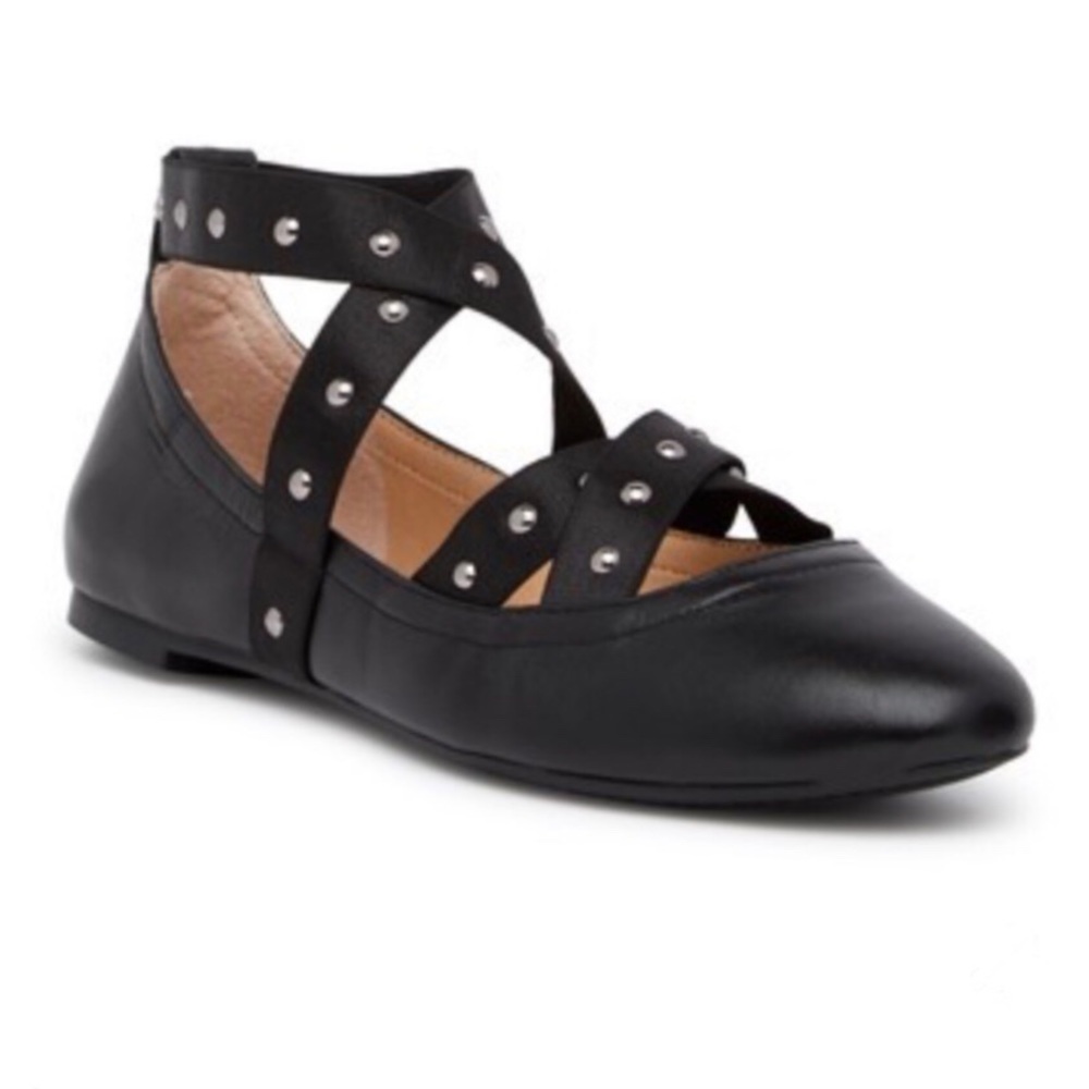 NWOT Jessica Simpson Black Nariah Studded Flats